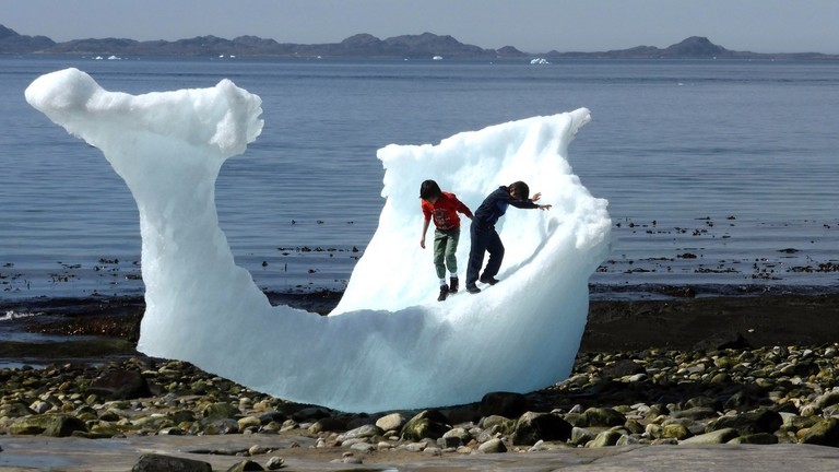 Greenland có 80% diện tích bị bao phủ bởi băng giá. Ảnh: Reuters