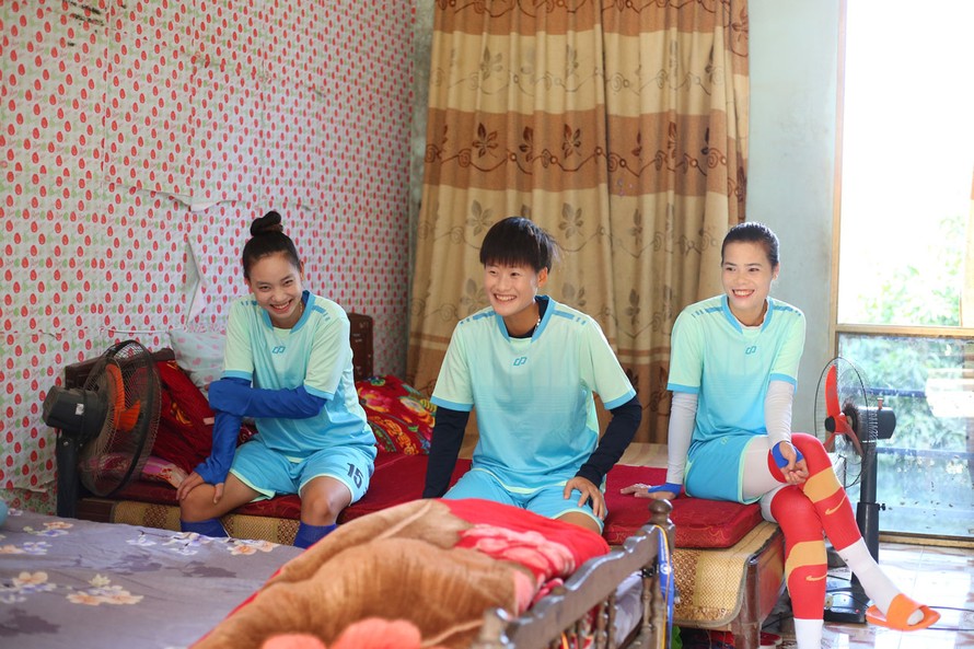 Thu nhập 1,3 triệu/tháng và kiếp sống mòn ở CLB bóng đá nữ Thái Nguyên