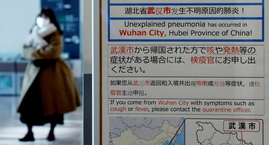 Thông báo về dịch corona virus ở Nhật Bản. Ảnh: Reuters
