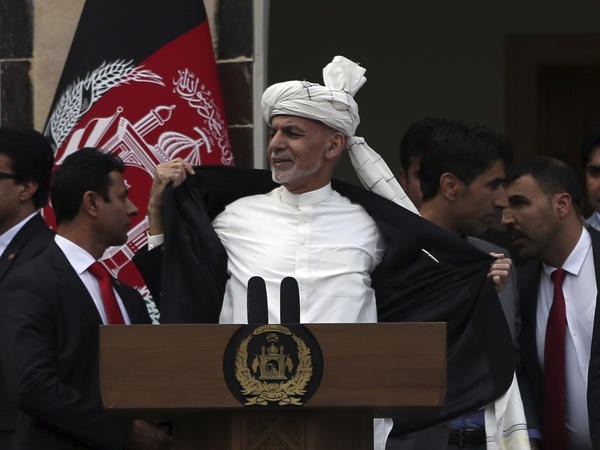 Tổng thống Ashraf Ghani phát biểu nhậm chức hôm qua, 9/3. Ảnh: Reuters