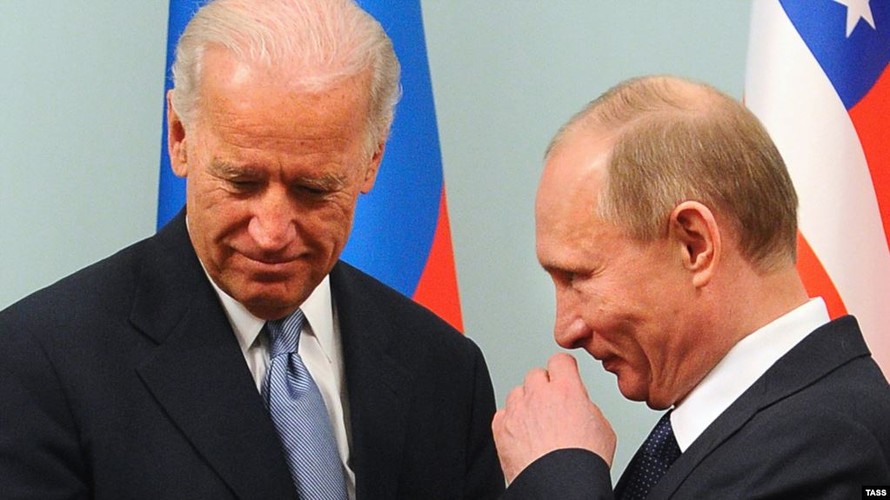 Tổng thống Nga Putin và ông Joe Biden. Ảnh: Tass