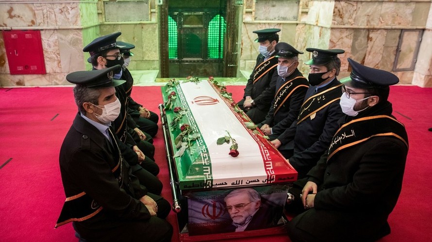 Tang lễ chuyên gia Mohsen Fakhrizadeh. Ảnh: Reuters