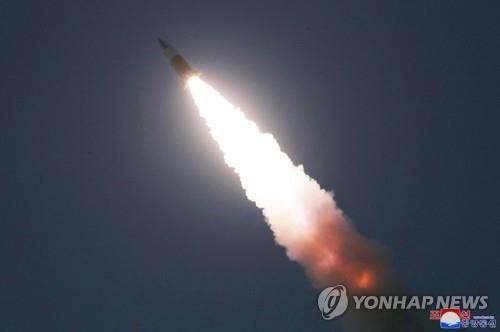 Hình ảnh vụ phóng tên lửa hồi tháng 3/2020 của Triều Tiên. Ảnh: Yonhap