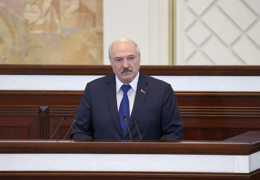 Tổng thống Belarus Alexander Lukashenko phát biểu trước Quốc hội ngày 26/5. Ảnh: Reuters