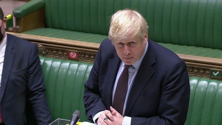 Thủ tướng Anh Boris Johnson trong phiên họp tại Quốc hội ngày 26/5. Ảnh: Reuters