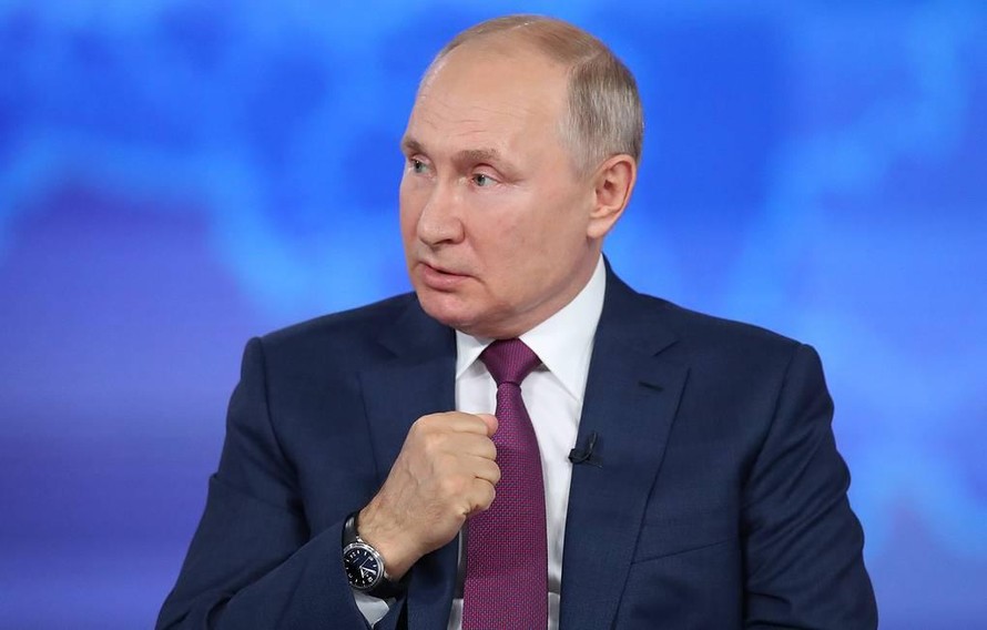 Tổng thống Nga Putin trong cuộc hỏi-đáp chiều 30/6. Ảnh: Tass