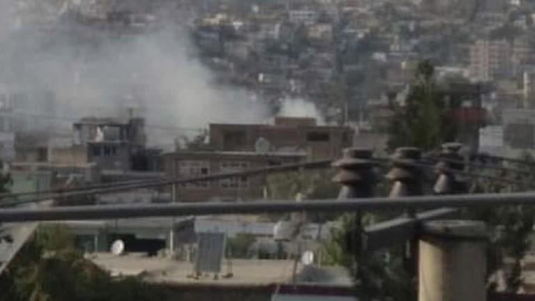 Khói bốc lên từ hiện trường vụ nổ ở Kabul. Ảnh: RT