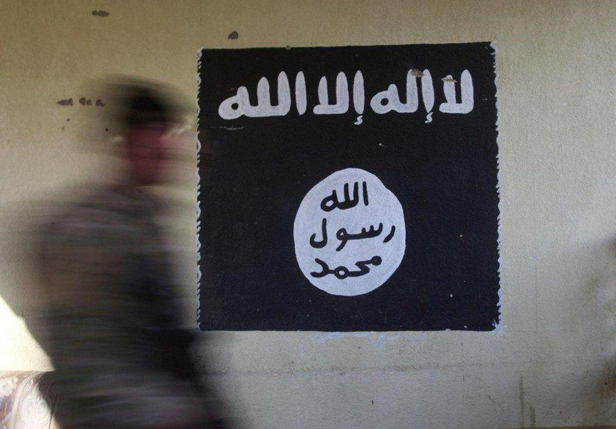 Lá cờ của Nhà nước Hồi giáo (IS) tự xưng. Ảnh: Reuters