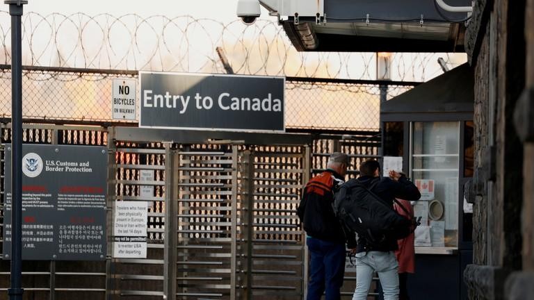 Biên giới Mỹ - Canada. Ảnh: Reuters