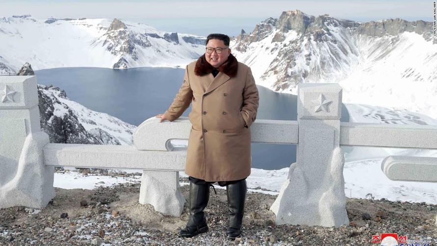 Nhà lãnh đạo Triều Tiên Kim Jong Un vừa lại bị Tổng thống Mỹ Donald Trump gọi là “Ông Tên lửa”