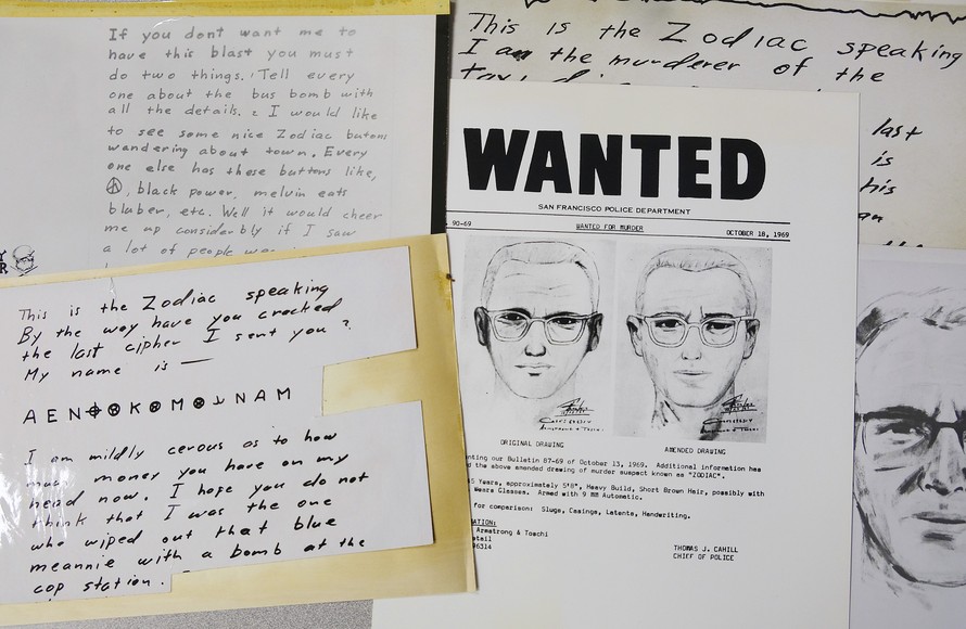 Phác họa chân dung sát nhân hàng loạt Zodiac và một số bức thư của hắn. Nguồn: NBC News.