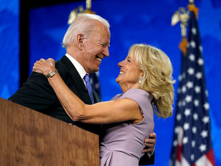 Tổng thống đắc cử Joe Biden và phu nhân Jill Biden. Ảnh: AP.