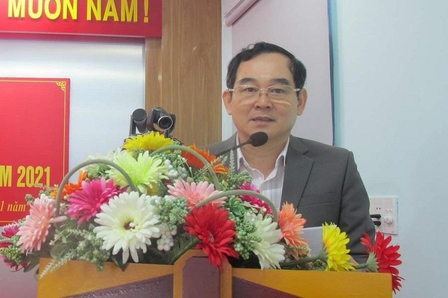 Ông Nguyễn Xuân Mến- Giám đốc Sở Y tế Quảng Ngãi bị phê bình vì chậm trễ tham mưu tỉnh mua sắm thiết bị, vật tư y tế phục vụ phòng chống dịch COVID-19.