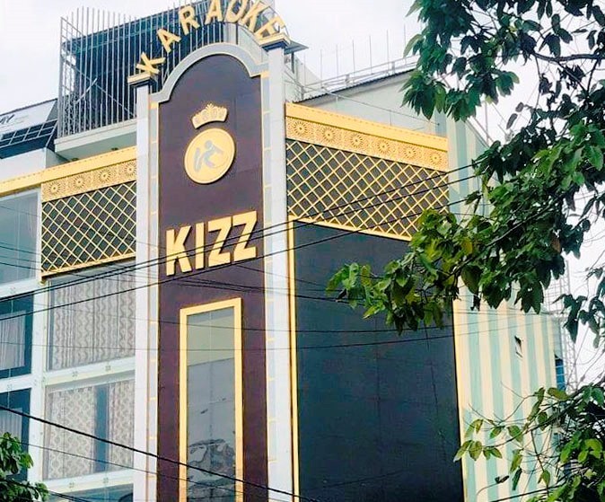 Phạt chủ cơ sở karaoke Kizz 7,5 triệu đồng vì mở cửa trong dịch COVID-19.
