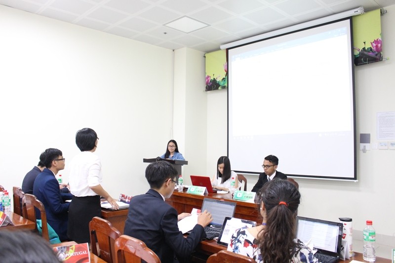 Hội nghị Mô phỏng Liên Hợp Quốc lần đầu tiên được tổ chức ở Đà Nẵng với sự tham gia của 82 đại biểu. Ảnh: Giang Thanh