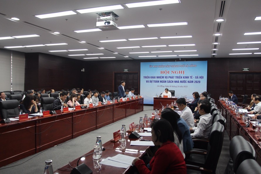Ngày 28/12, UBND TP Đà Nẵng tổ chức Hội nghị Triển khai nhiệm vụ phát triển kinh tế - xã hội và dự toán ngân sách nhà nước năm 2020. Trong năm 2020, TP Đà Nẵng đặt chỉ tiêu đạt tốc độ tăng trưởng kinh tế 9%