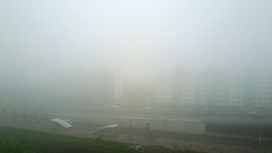 Hà Nội mịt mù trong sương dày đặc