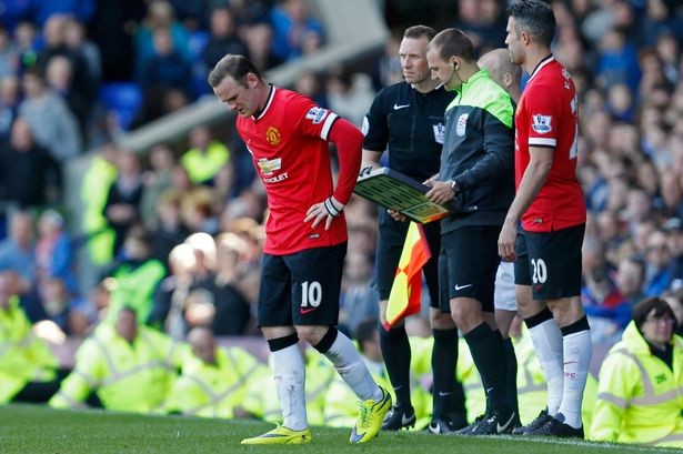 Rooney dính chấn thương khá nặng.