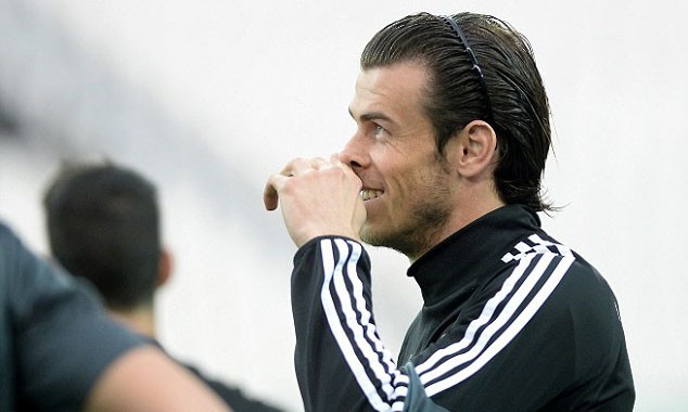 Gareth Bale nằm trong danh sách "săn đầu người" của Chelsea ở kỳ chuyển nhượng tới.