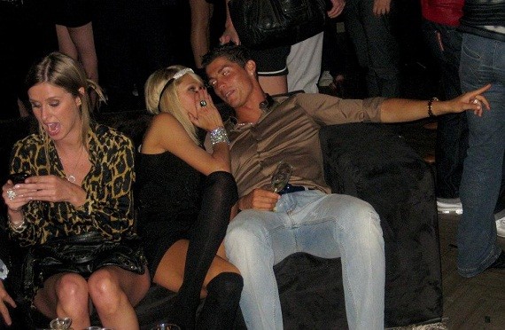 Ronaldo và Paris Hilton từng có lần gặp gỡ vào năm 2009.