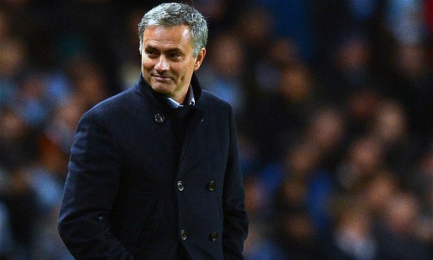 Mourinho sẽ ở lại Anh nếu rời Chelsea.