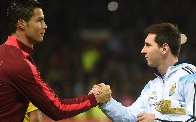 Giá trị của Messi gấp đôi Ronaldo.