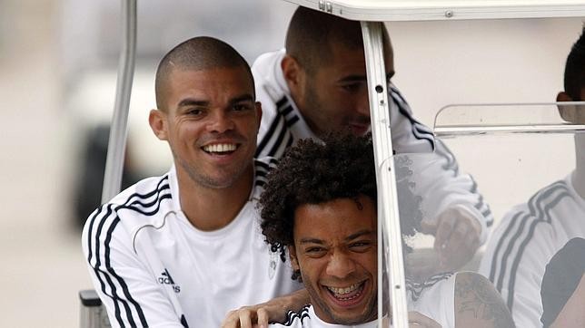 Pepe, Marcelo và Benzema đòi tăng lương.
