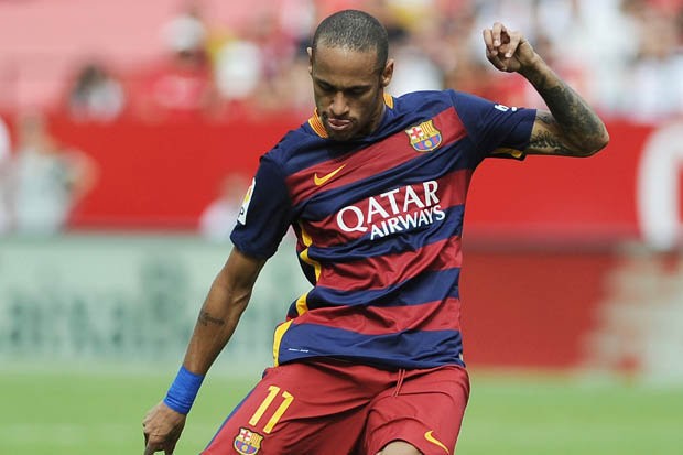 Neymar bất ngờ từ chối gia hạn với M.U.