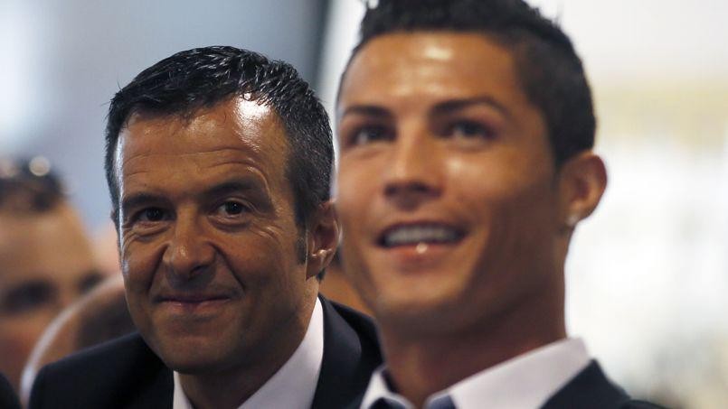 Ronaldo và Mendes bất đồng vì tương lai.