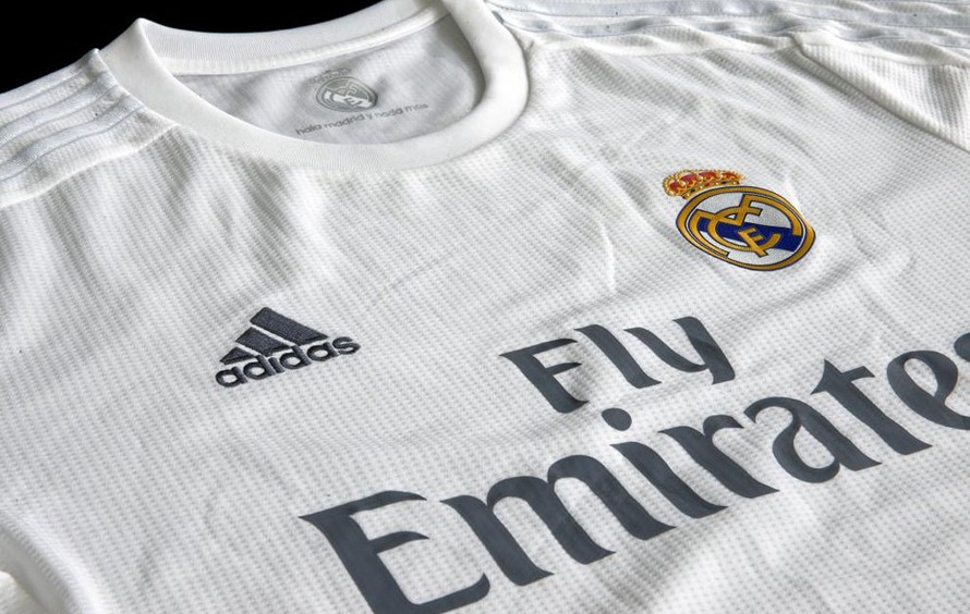 Real Madrid chuẩn bị ký hợp đồng kỷ lục với Adidas.