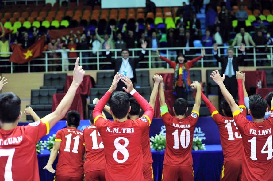 Việt Nam là 1 trong 9 đội đã có vé tham dự giải FIFA Futsal World Cup 2016. 
