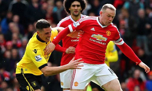 Wayne Rooney đã tỏ vẻ không hài lòng khi bị Van Gaal thay ra.
