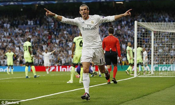 Bale ăn mừng bàn mở tỷ số.