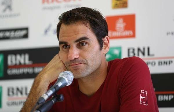 Federer xin rút khỏi Pháp Mở rộng 2016 vì lý do thể lực.