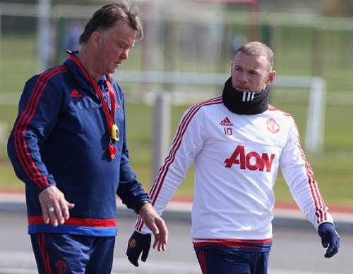Rooney và một số trụ cột của M.U nhiều lần chống đối Van Gaal.