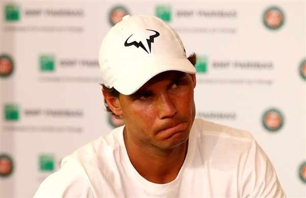 Rafael Nadal bất ngờ xin rút khỏi Wimbledon 2016.