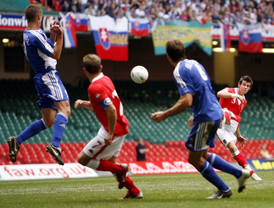 Cách đây 10 năm, Bale cũng từng ghi bàn vào lưới Slovakia từ 1 quả đá phạt.
