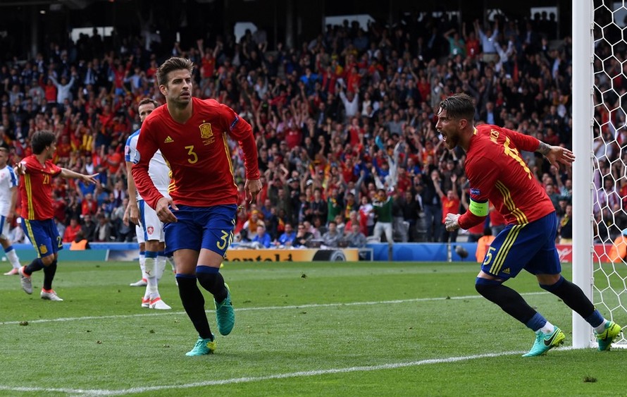 Gerard Pique mang chiến thắng về cho Tây Ban Nha. (Nguồn: Getty Images)