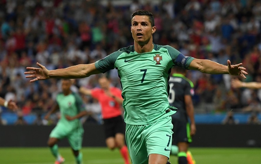 Ronaldo hài lòng khi Bồ Đào Nhà giành vé vào chung kết EURO 2016.