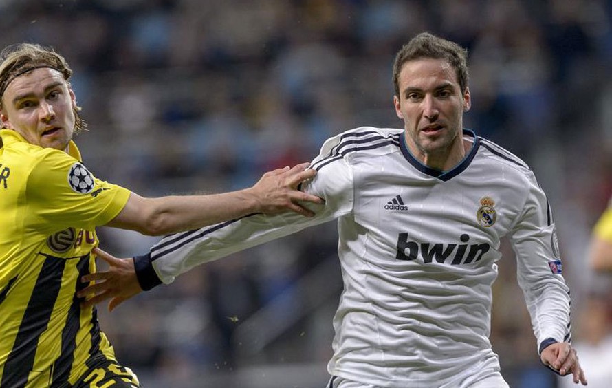 Gonzalo Higuain vẫn mang lại cho Real Madrid hơn 2 triệu euro nữa.