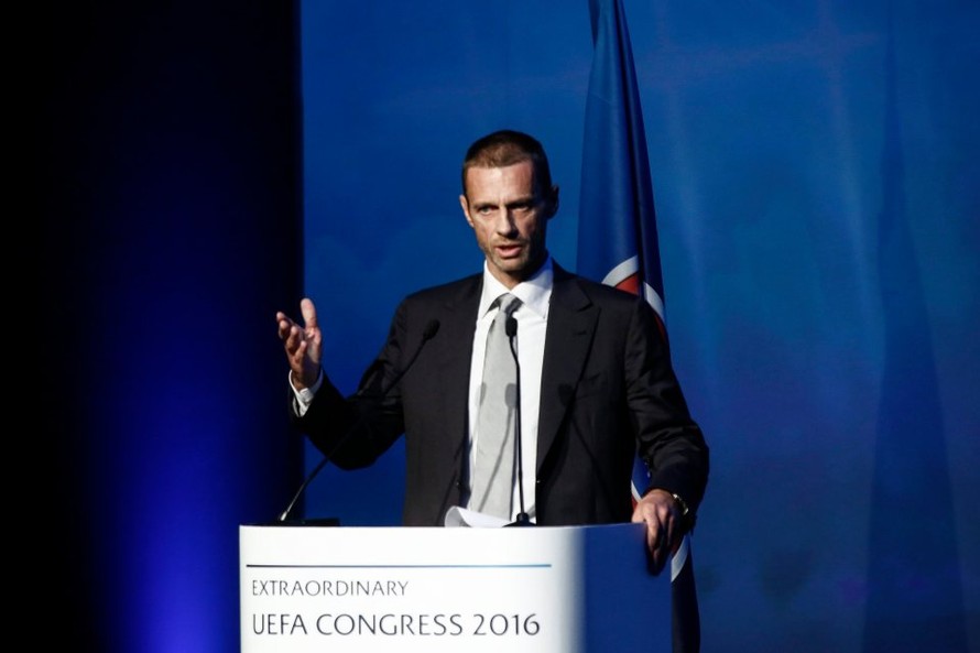 Ông Aleksander Ceferin trong thời khắc nhậm chức Chủ tịch UEFA.