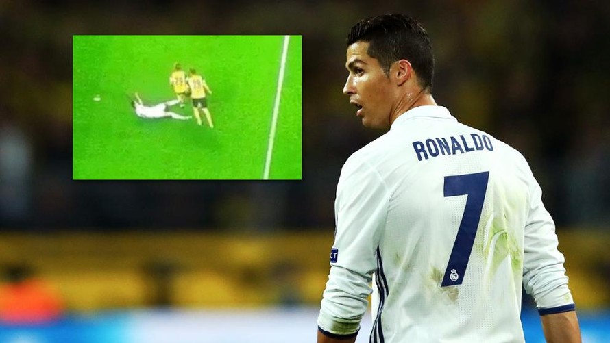 Ronaldo đối mặt án treo giò 3 trận.