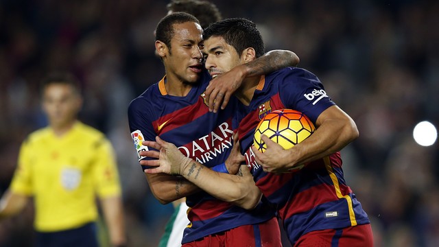 Barcelona sẵn sàng tăng lương cho cả Neymar và Suarez.