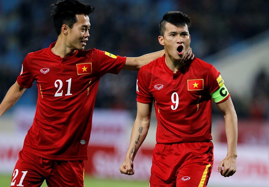 ĐT Việt Nam vượt mặt Thái lan trên BXH FIFA.