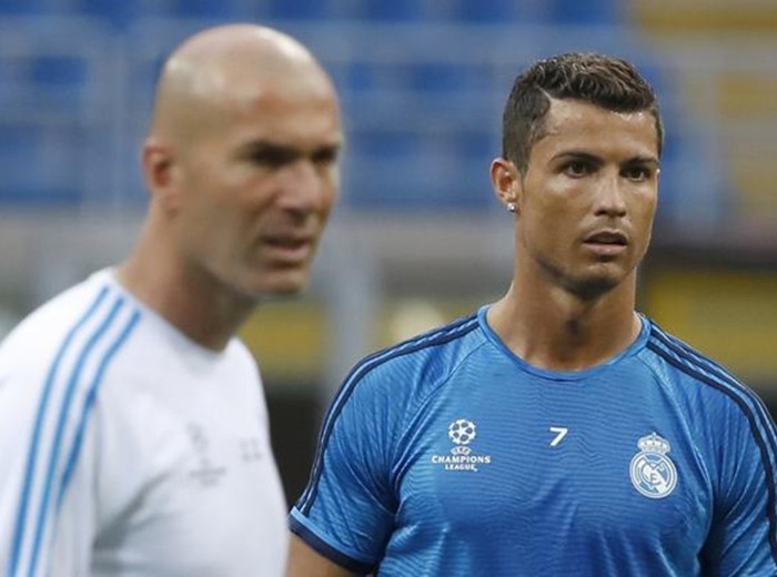 HLV Zidane nổi cáu với Bale – Benzema – Ronaldo.