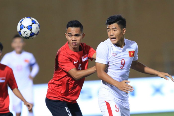 Hà Đức Chính vắng mặt ở trận gặp U19 Nhật Bản vì án treo giò.