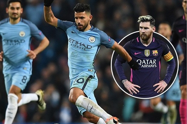Aguero đã phải ra sức can ngăn Messi ẩu đả với cầu thủ Man City.