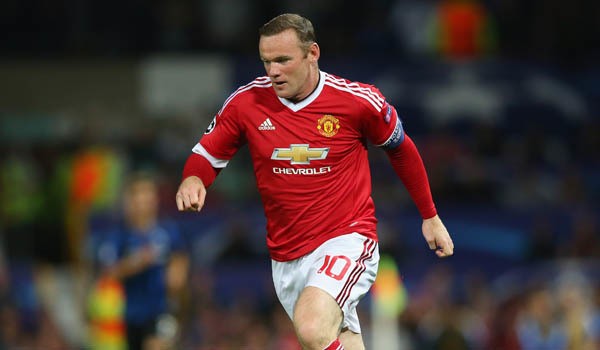 Rooney đã vượt mốc 100 đường kiến tạo thành bàn tại Premier League.