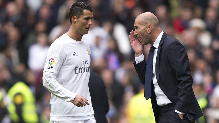 HLV Zidane gạch tên Ronaldo khỏi trận đấu với Cultural Leonesa.