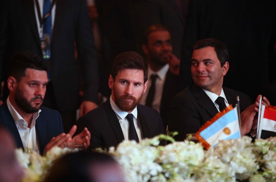 Messi được biệt đãi như "vua" Ai Cập.